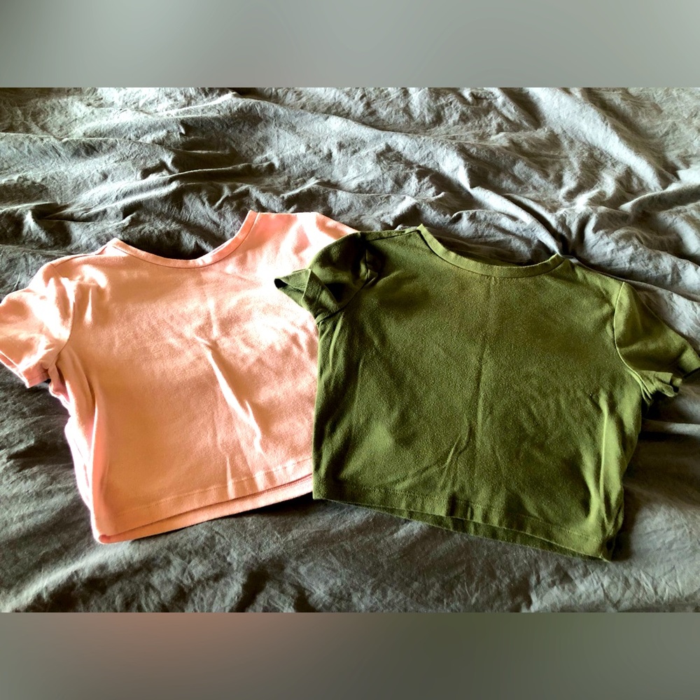 Wild Fable Short Sleeve Crewneck Crop T-Shirt Lot of 2 olive & Pink sz small - Picture 1 of 5